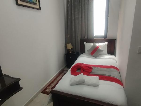 Hotel Biarritz : photo 3 de la chambre chambre simple