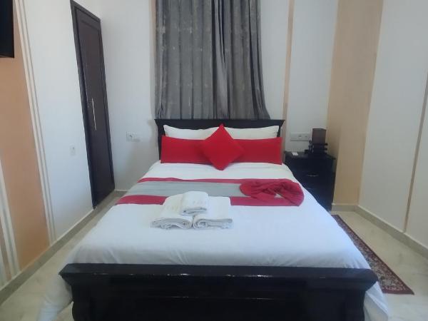 Hotel Biarritz : photo 2 de la chambre chambre double