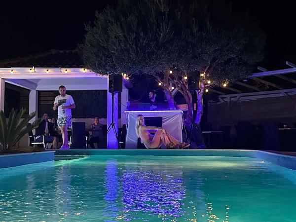 Party Hotel Novalja : photo 5 de la chambre studio