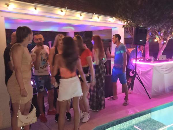 Party Hotel Novalja : photo 9 de la chambre studio