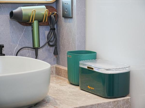 Time Traveller Boutique Hotel -In the West Lake scenic area, Lingyin Temple, Leifeng Tower, Children's playground, Free night snack, Free laundry, English communication well, Free travel advice : photo 5 de la chambre chambre double deluxe