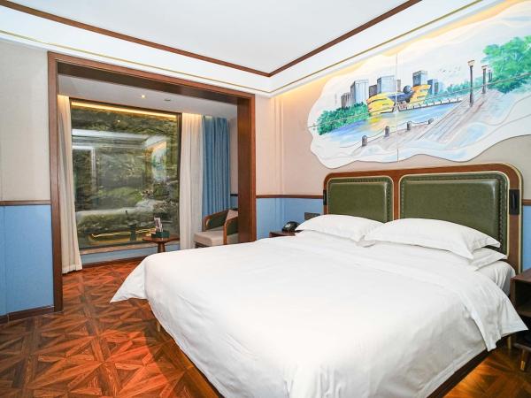 Time Traveller Boutique Hotel -In the West Lake scenic area, Lingyin Temple, Leifeng Tower, Children's playground, Free night snack, Free laundry, English communication well, Free travel advice : photo 6 de la chambre chambre double standard