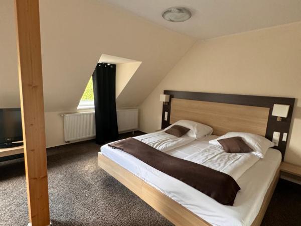 Hotel Biedermeier : photo 4 de la chambre chambre familiale standard