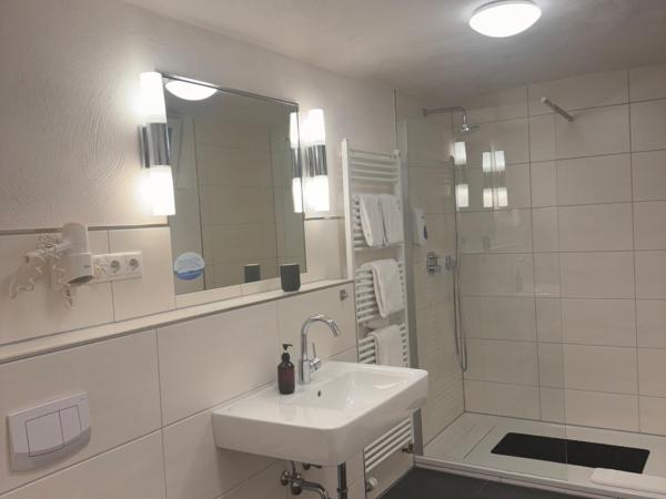 Hotel Biedermeier : photo 2 de la chambre chambre double confort