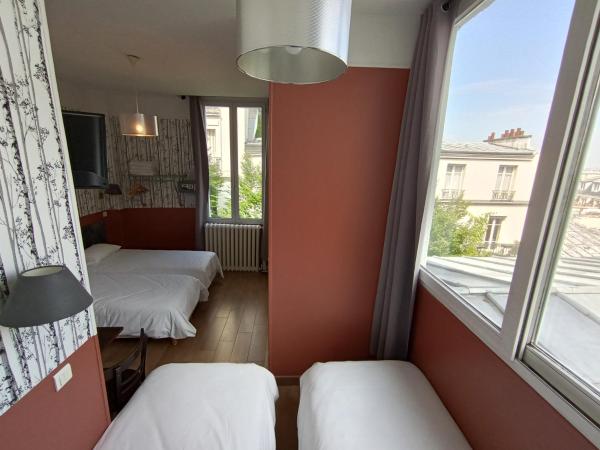 Caulaincourt Montmartre by Hiphophostels : photo 4 de la chambre chambre quadruple avec salle de bains privative