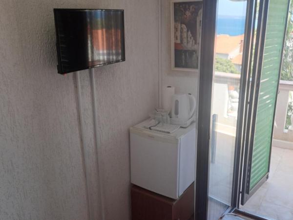 Guest House Romansa : photo 5 de la chambre chambre double ou lits jumeaux deluxe - vue sur mer
