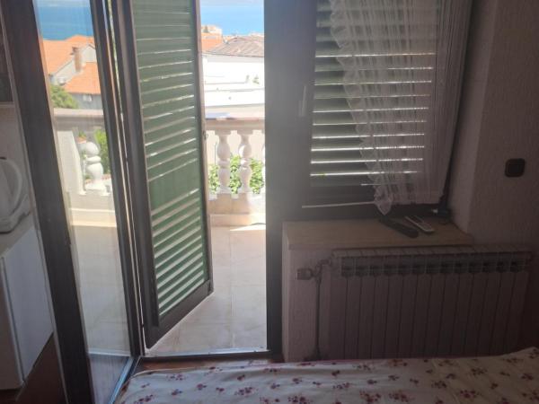 Guest House Romansa : photo 6 de la chambre chambre double ou lits jumeaux deluxe - vue sur mer