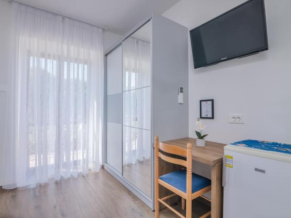 B&B Šegulja : photo 5 de la chambre chambre double deluxe avec balcon - vue sur mer