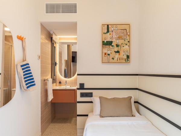 Hotel Robson : photo 3 de la chambre chambre simple avec terrasse