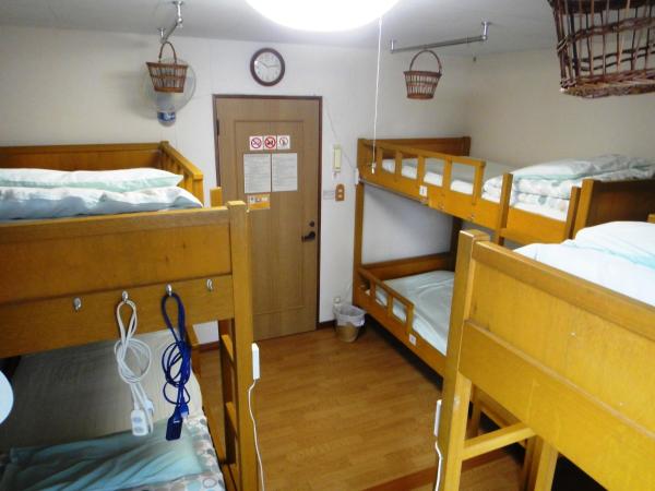 Backpackers Hostel Ino's Place : photo 8 de la chambre lit superposé dans dortoir pour femmes 