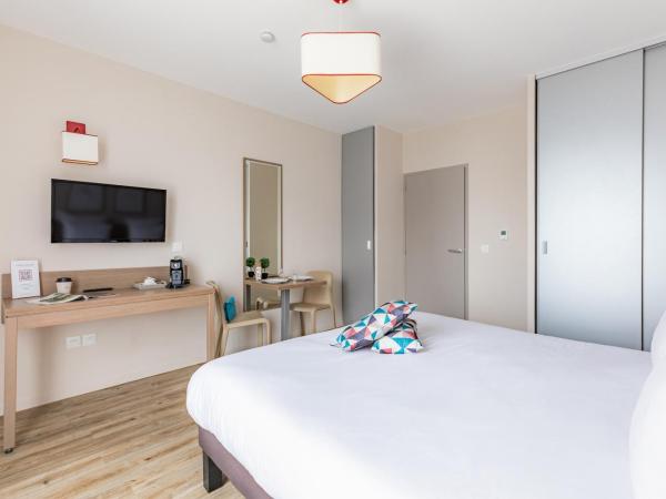 Appart'City Confort Cherbourg : photo 5 de la chambre studio double