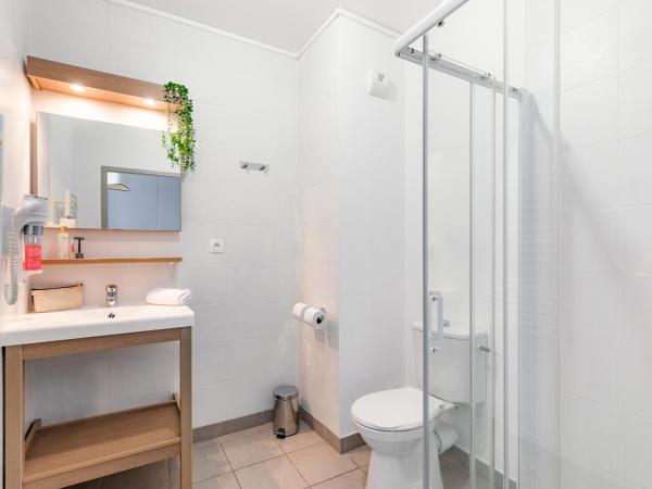 Appart'City Confort Cherbourg : photo 2 de la chambre studio double