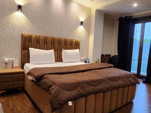 Hotel City Premier - Near Galleria Market , Super Mart-1 DLF Gurgaon : photo 5 de la chambre chambre double ou lits jumeaux exécutive