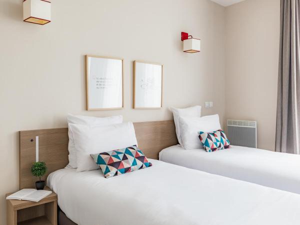 Appart'City Confort Cherbourg : photo 1 de la chambre appartement supérieur