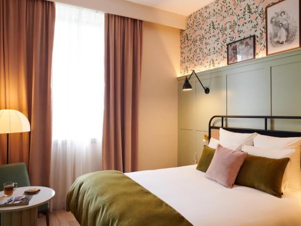 Square Lodge Hotel La Roche sur Yon - Handwritten Collection : photo 2 de la chambre chambre double classique - vue sur ville