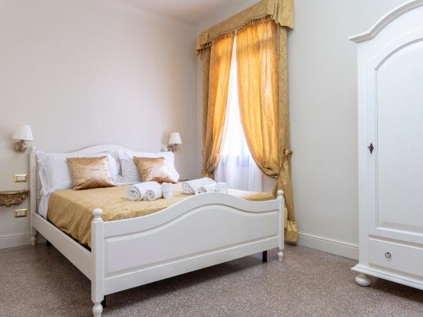 Palazzo Ti-tti Rialto Suites : photo 6 de la chambre chambre double supérieure