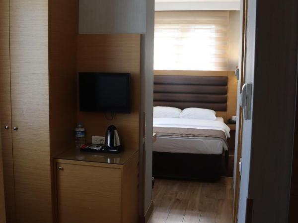 Riva Hotel Taksim : photo 3 de la chambre chambre familiale