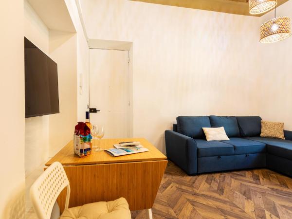 LE BOUDOIR AP4417 By Riviera Holiday Homes : photo 2 de la chambre appartement