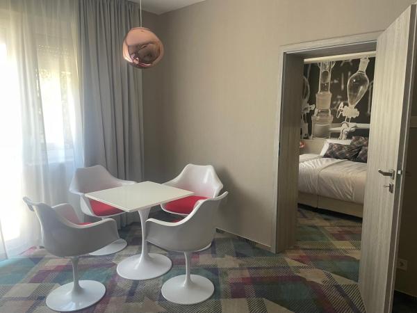 Science Hotel : photo 2 de la chambre one-bedroom deluxe apartment (apartments building)