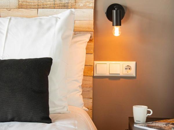 Bed, Bites & Business Hotel Rotterdam : photo 6 de la chambre grande chambre double 