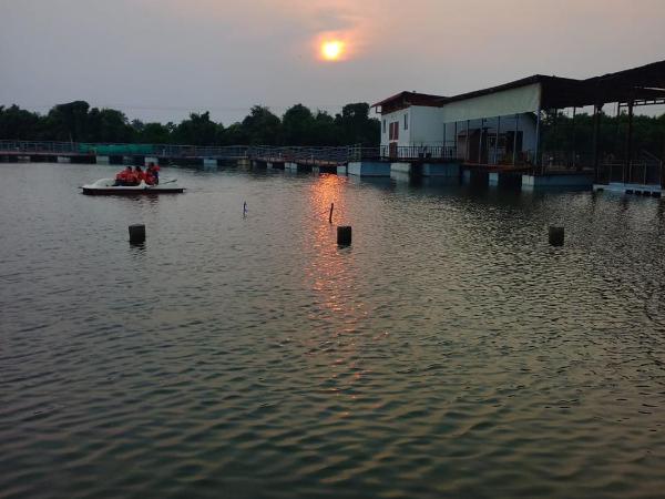 Boche Island By Oxygen Resort : photo 2 de la chambre suite junior avec balcon