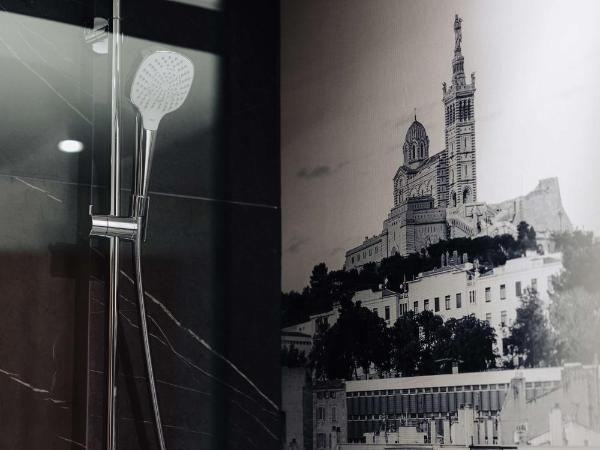 Radisson Blu Hotel Marseille Vieux Port : photo 3 de la chambre chambre premium - vue sur port