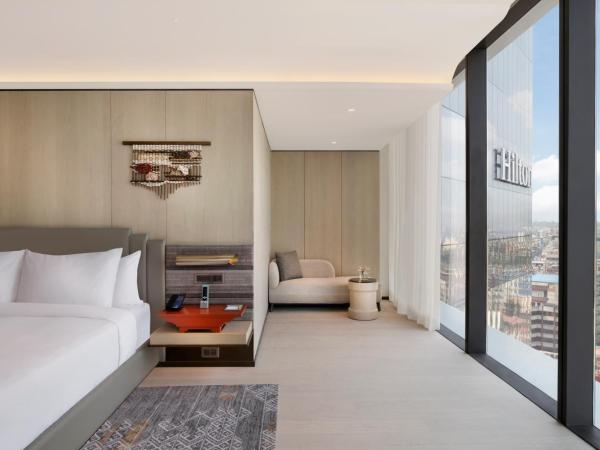 Hilton Kathmandu : photo 6 de la chambre luxueuse chambre king avec balcon