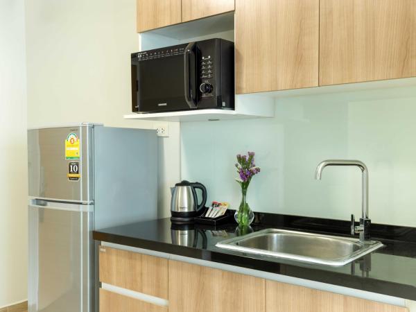 Chiva Bangkok Hotel - SHA Plus : photo 2 de la chambre studio lit queen-size