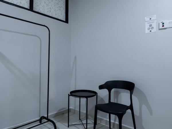 Aayu Muntri : photo 5 de la chambre chambre familiale avec salle de bains privative