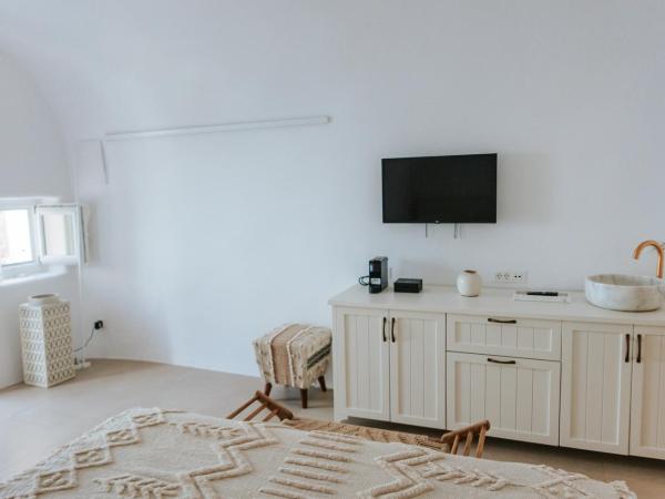 CASA SUNSHA SANTORINI : photo 6 de la chambre sea view suite with outdoor jacuzzi