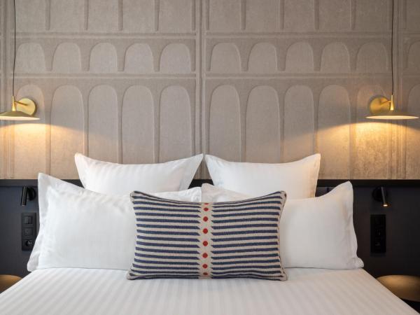 Hotel Grand Coeur Latin : photo 5 de la chambre chambre double
