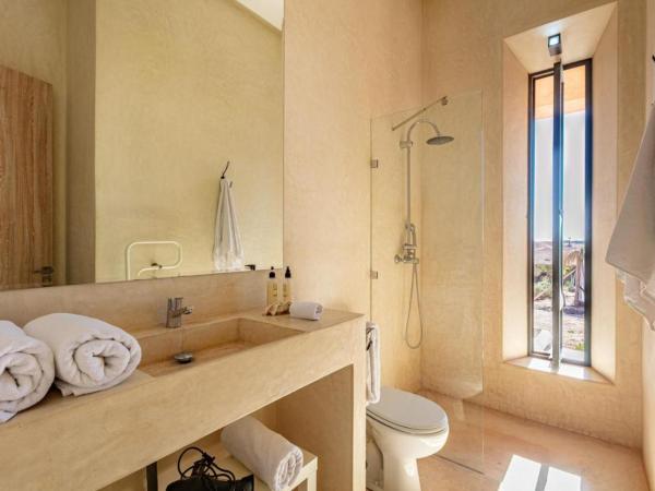 Villa Kela Serene : photo 5 de la chambre chambre triple avec salle de bains privative