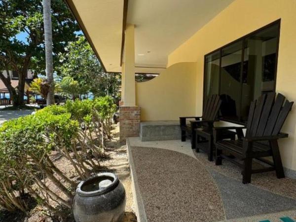 Beach Bungalow at Lanta Resort : photo 3 de la chambre bungalow premium - vue sur jardin
