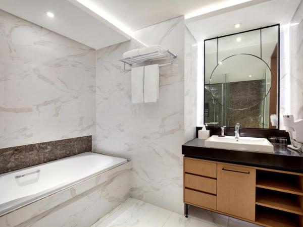 Mercure Jakarta Batavia : photo 1 de la chambre suite lit king-size exécutive