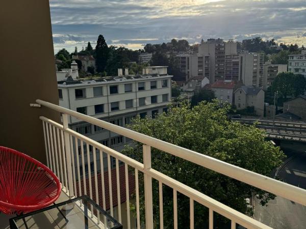 Appart' Hôtel Fauriel Saint Etienne avec parking : photo 2 de la chambre appartement 1 chambre avec balcon