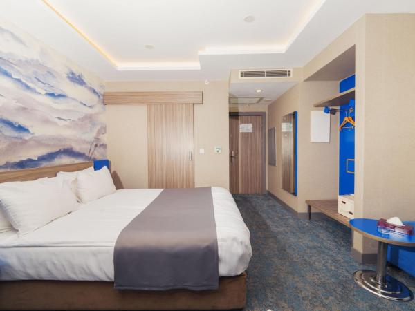 Trip Bosphorus Taksim : photo 2 de la chambre chambre lit king-size - non-fumeurs - accès gratuit au spa