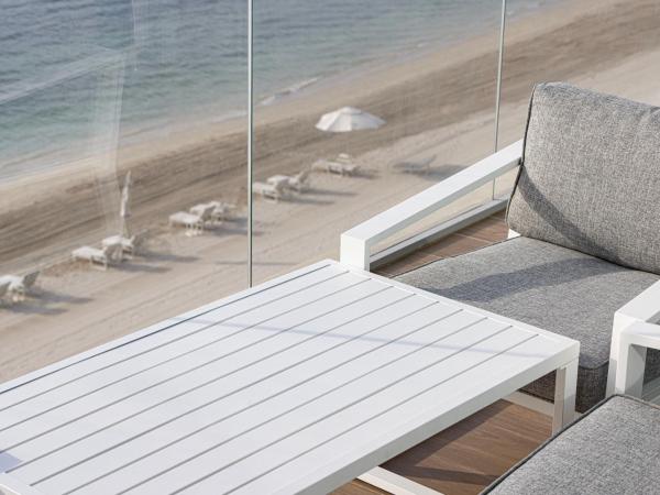 LUX Spacious 1 BR - Beachfront and Seaview : photo 1 de la chambre appartement - vue sur mer