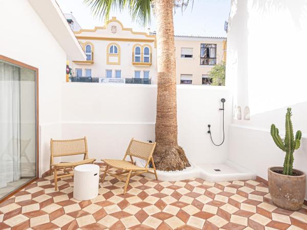 Chinitas Boutique Bellavista : photo 4 de la chambre chambre double avec patio