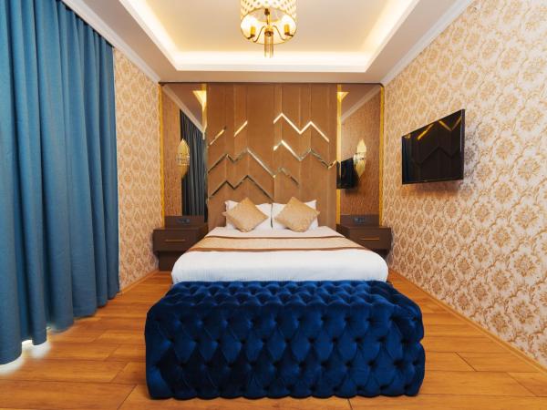 Trip Bosphorus Taksim : photo 5 de la chambre chambre lit queen-size - fumeurs - accès gratuit au spa