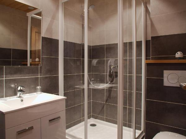 Hotel la Pointe Percee : photo 3 de la chambre chambre triple avec balcon