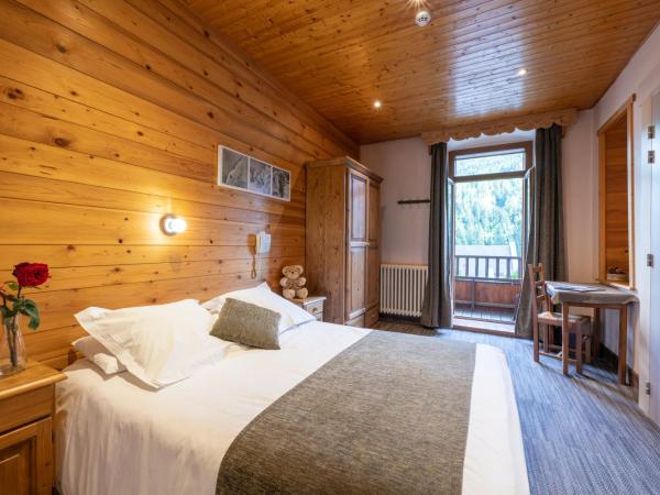 Hotel la Pointe Percee : photo 1 de la chambre chambre double avec balcon