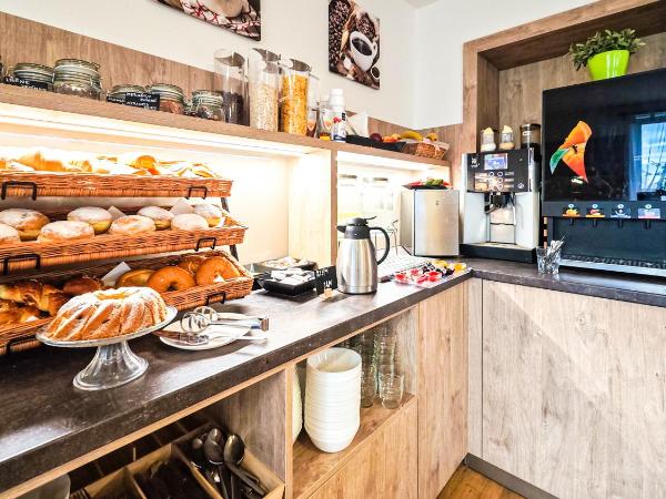 Hotel Imos : photo 4 de la chambre chambre triple standard