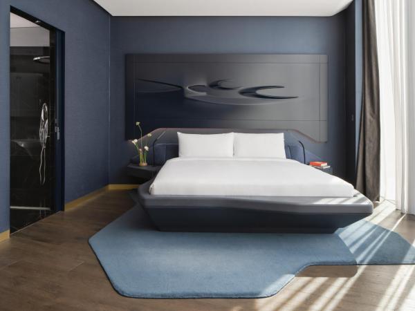 ME Dubai by Meliá : photo 4 de la chambre superior me with burj khalifa view