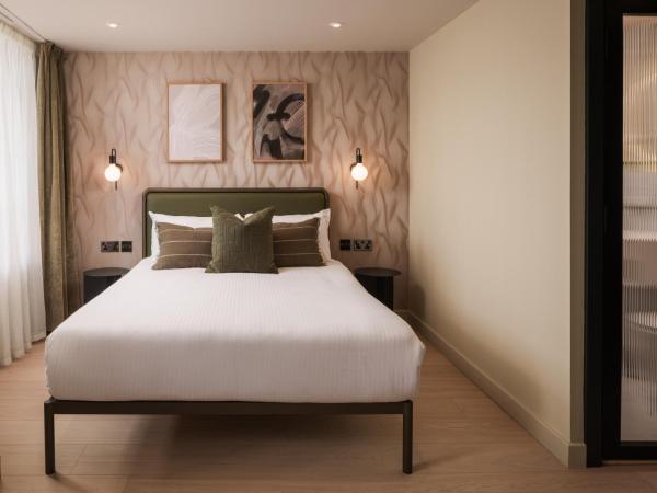 Central Park Hotel : photo 3 de la chambre chambre lit king-size exécutive