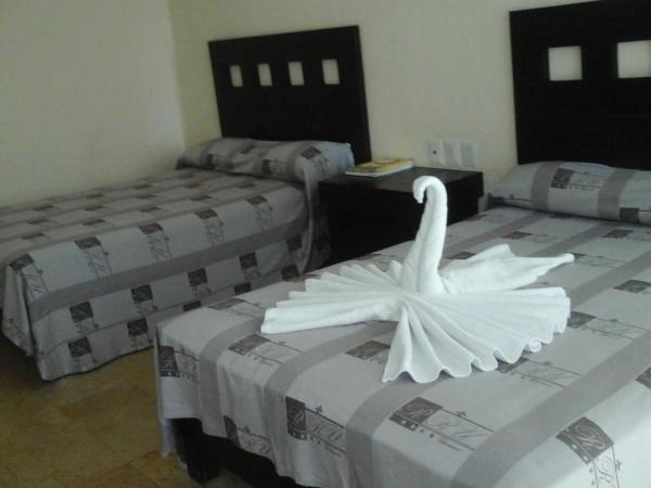 Hotel RRU Diamante : photo 3 de la chambre chambre double avec 2 lits doubles