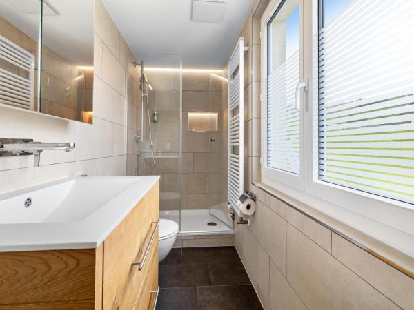 Erzhorn : photo 5 de la chambre chambre double avec balcon