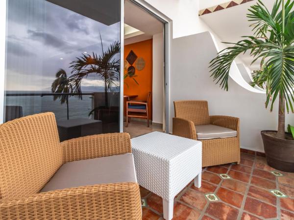 The Paramar Beachfront Boutique Hotel With Breakfast Included - Downtown Malecon : photo 4 de la chambre grande suite double avec 2 lits queen-size - vue sur océan