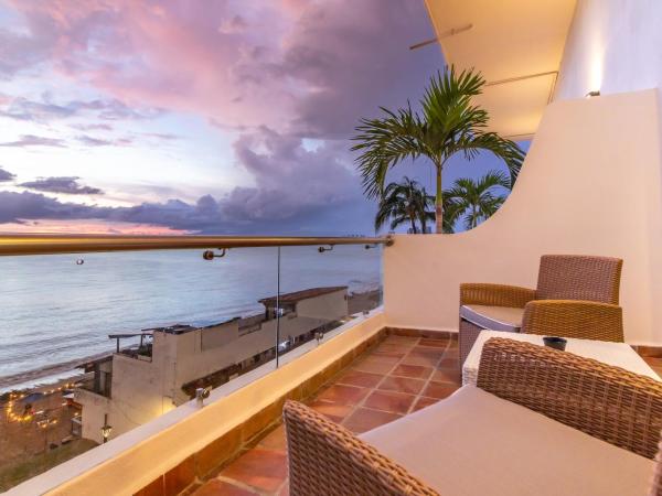 The Paramar Beachfront Boutique Hotel With Breakfast Included - Downtown Malecon : photo 3 de la chambre suite junior avec lit king-size - vue sur océan