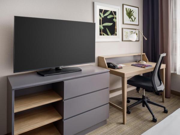 Country Inn & Suites by Radisson, Orlando Airport, FL : photo 6 de la chambre suite 1 chambre lit king-size