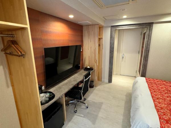 Hotel Be-zen shimanouchi : photo 4 de la chambre chambre lit queen-size avec baignoire spa